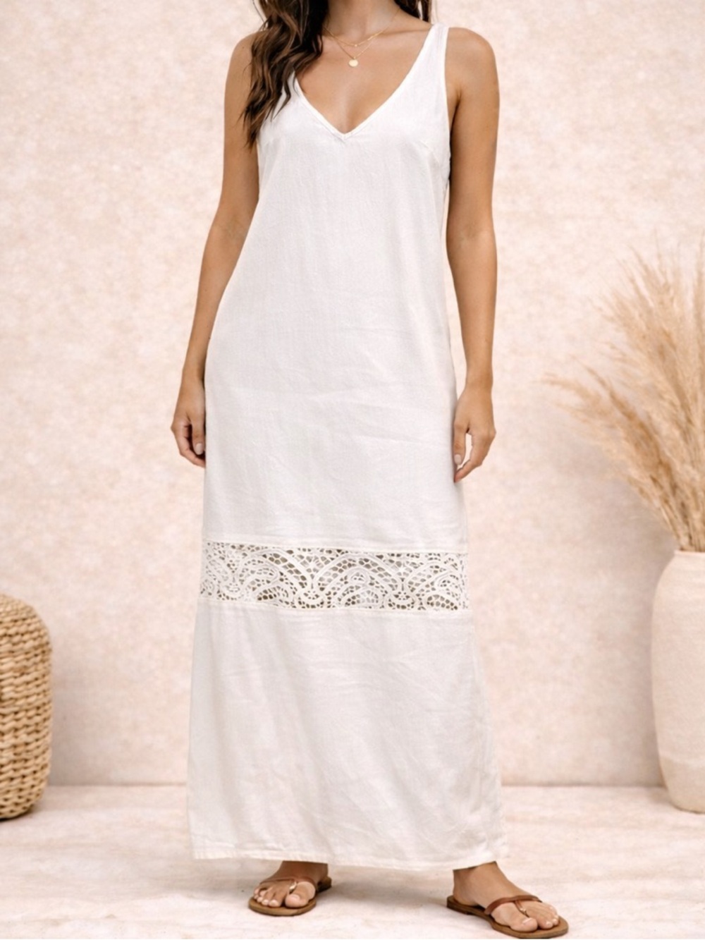 Australian Brand vale. White Jean Cotton V-neck Dress with Lace Insert